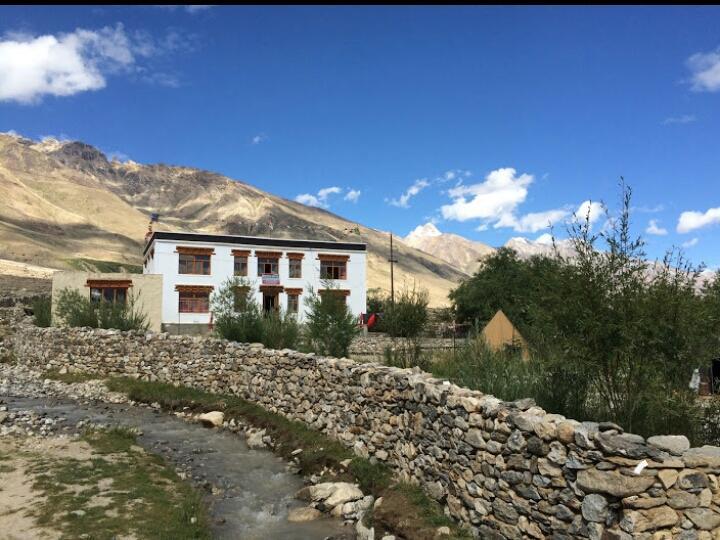 Padam Hotel Rigyal מראה חיצוני תמונה